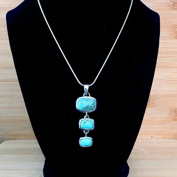 $96 Estate Pendant, Earrings & Chain Marked BARSE Copyright 925 - Picture 2 of 8